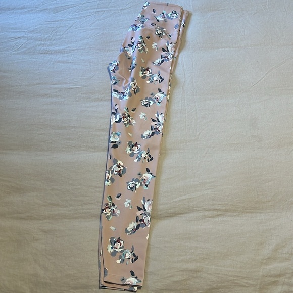 Leggings - Picture 2 of 3